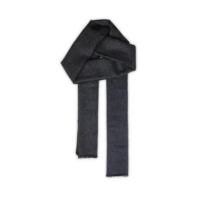 Wool herringbone scarf in a gift box