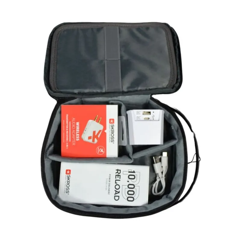 SKROSS powerbank, audio and travel adapter set