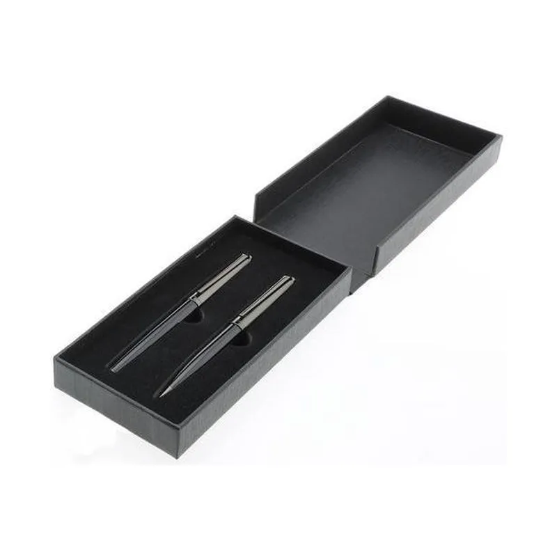 Boxed pair of pens, chrome or gold trim