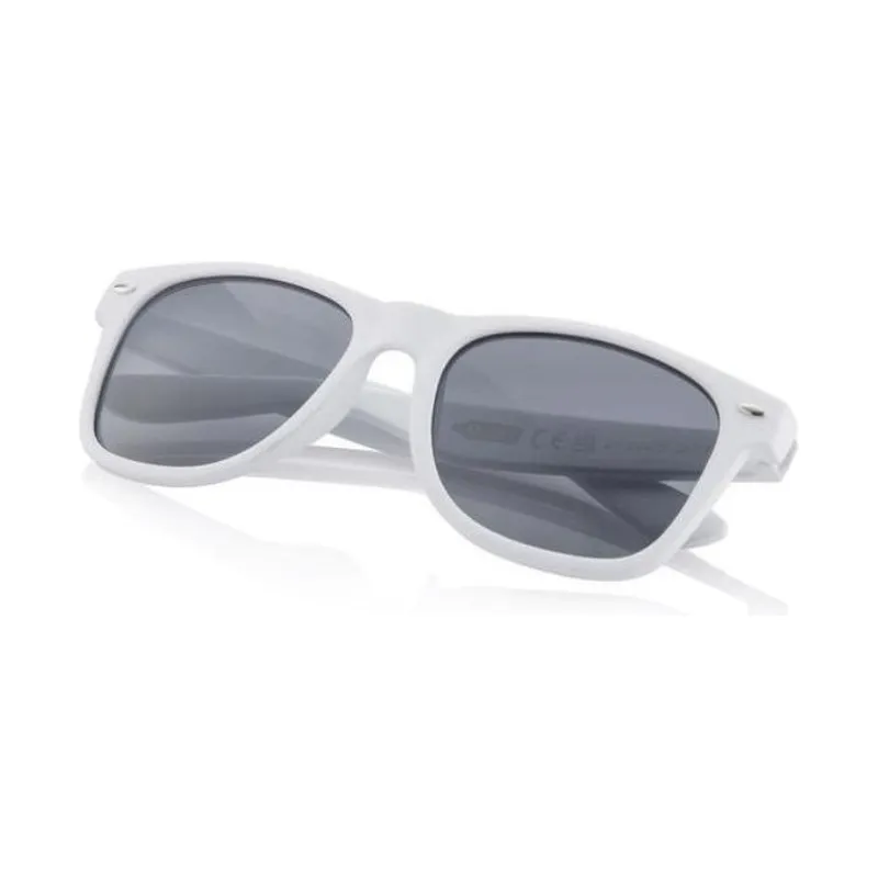 Sunglasses with rPET frames