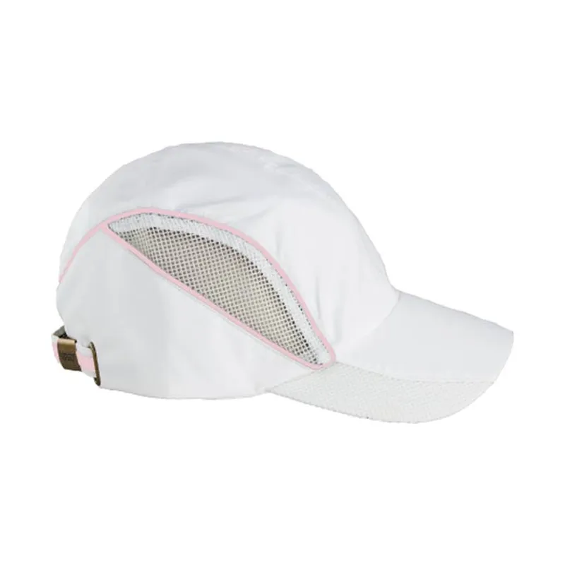 Sports cap in white and pink