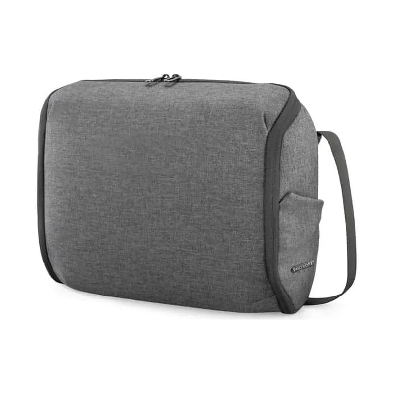 Messenger bag for a 15.6 inch laptop